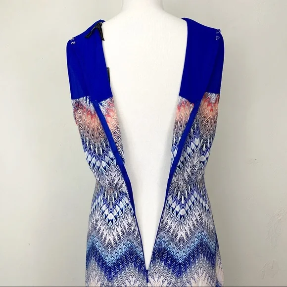 BCBGMaxAzria ZigZag Chevron Print Sleeveless Dress - Picture 6 of 8
